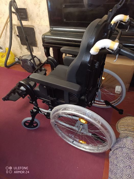 Многофункциональная коляска Rea Azalea Base