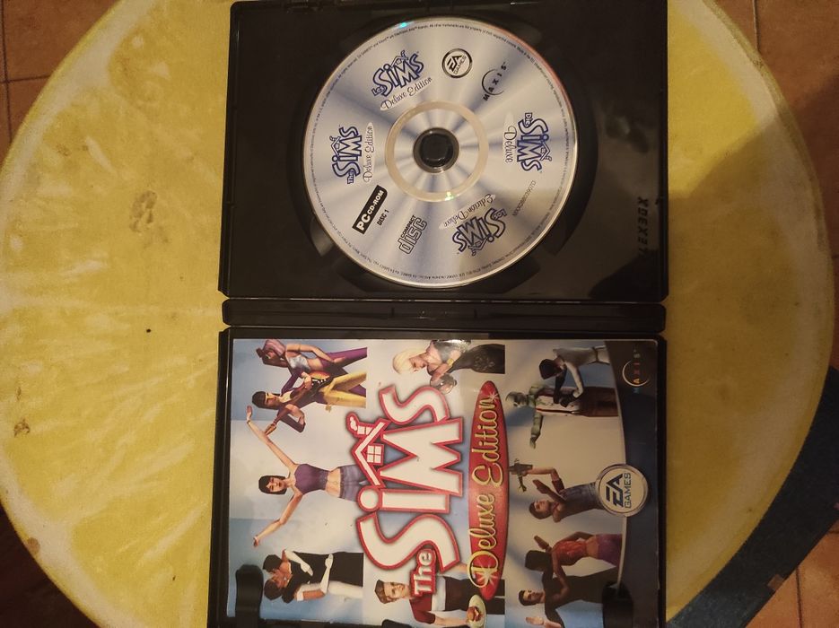 Simsy b dobrym stanie