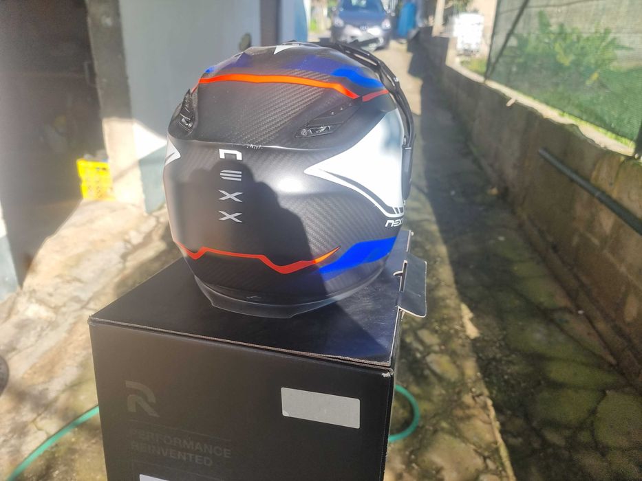 Vendo capacete HJC de carbono