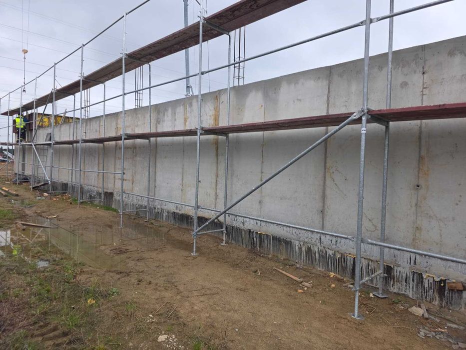 Zestaw rusztowania elewacyjnego typ Pletac 8,5x24m /204m2 Rusztowanie fasadowe nowe nie używane Trnsport Gratis ocieplenia tynki elewacje fasady