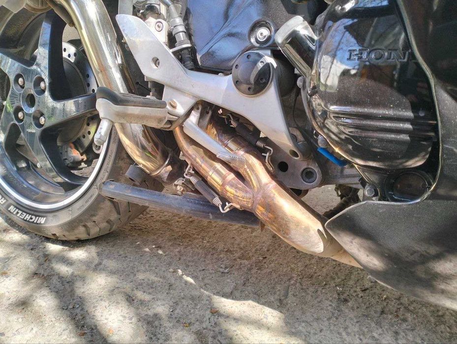 Honda VFR 800 .