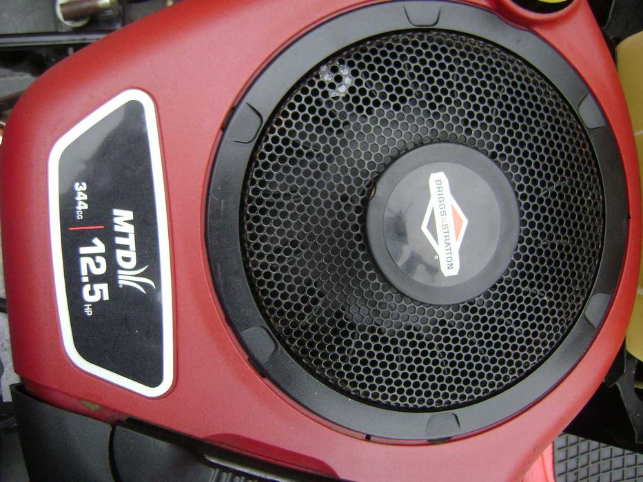 Sprzedam traktorki kosiarki stan igła po pełnym serwisie -na  Brixie.