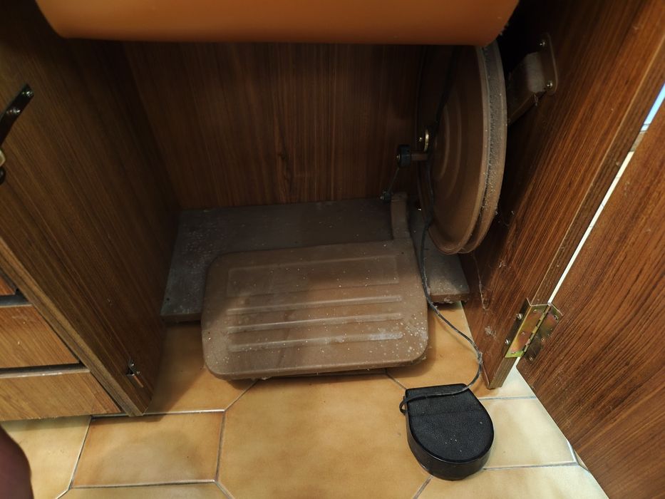 Máquina de costura olimatic 3000 c/móvel