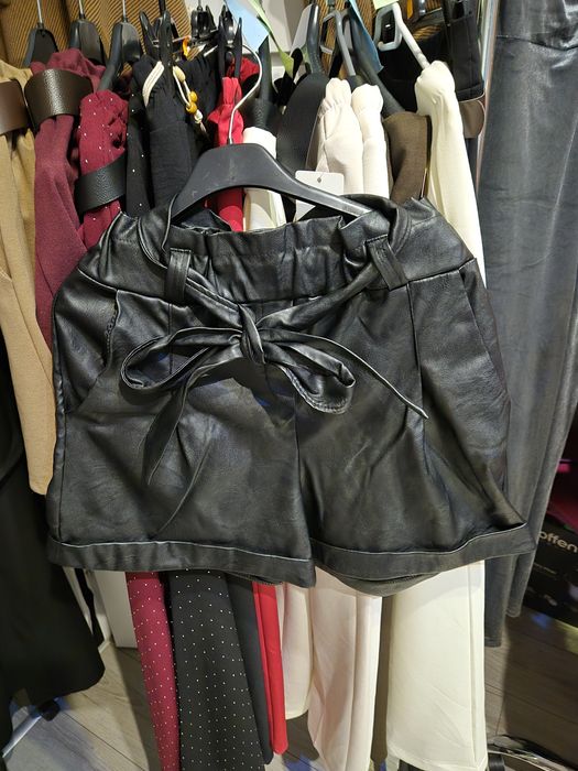 Spodenki czarne i carmel