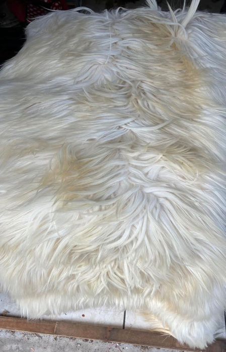 Натуральний килим монгольської кози