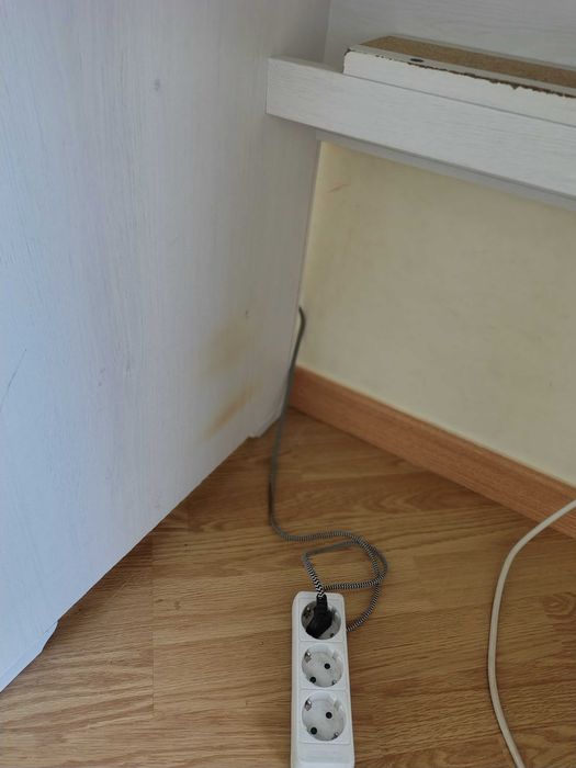 Secretária do IKEA