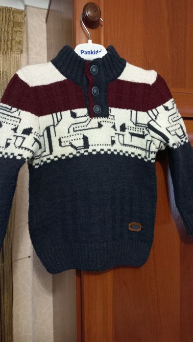 Светер теплий,кофта