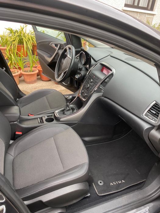 Opel Astra 1.4 gasolina 2010 46000km