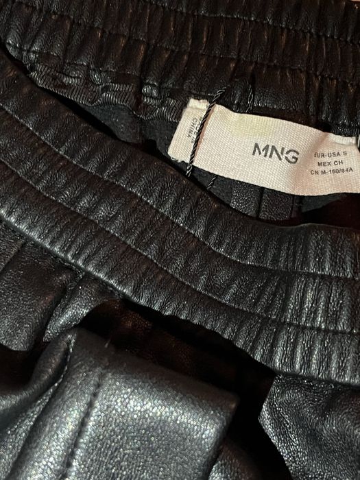 Шкіряні штани Mango