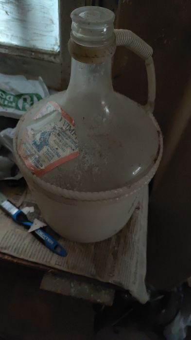Máquinas calcular vintage antigas e material escritório