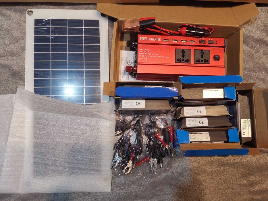 Zestaw solarny do kampera, przyczepy, namiotu i domu letniskowego.