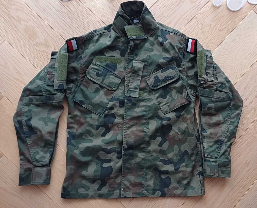 Mam do sprzedania mundur polowy całoroczny wzór 123 UP/MON rozmiar S/S