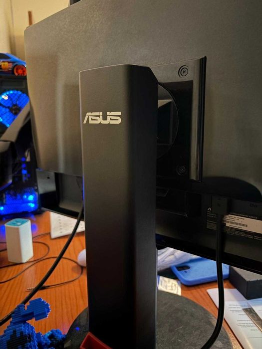 MONITOR GAMING ASUS 24" FULLHD (144Hz / 1ms) - BASE 180º