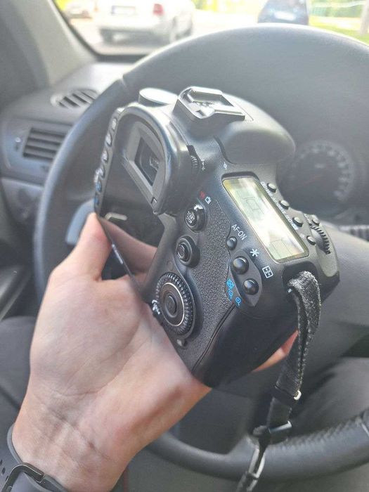 Фотоапарат Canon EOS 7D