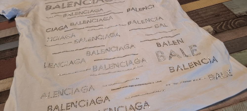 biała koszulka Balenciaga