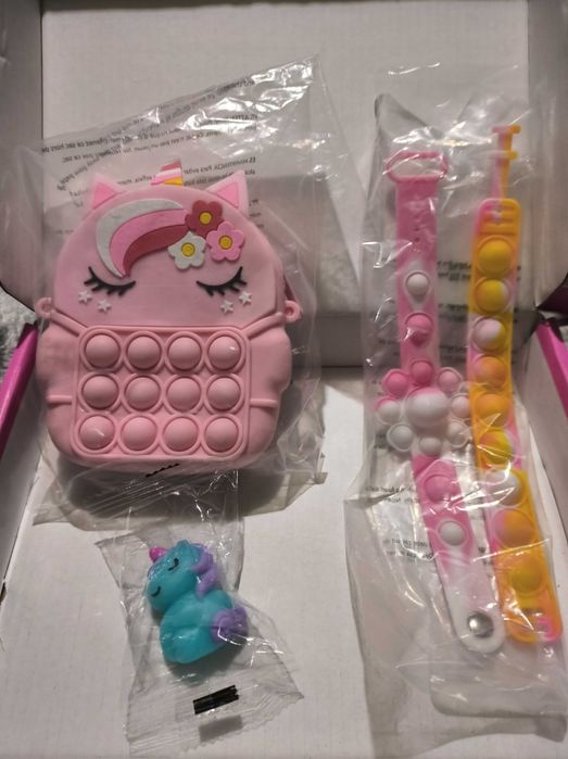 1a Bolsa pop it push It fidget com 1a pulseira pop It e 1 unicórnio64564188181377121