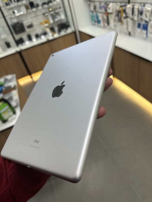 Apple iPad 9 Wifi на 64гіг (100% Акум)