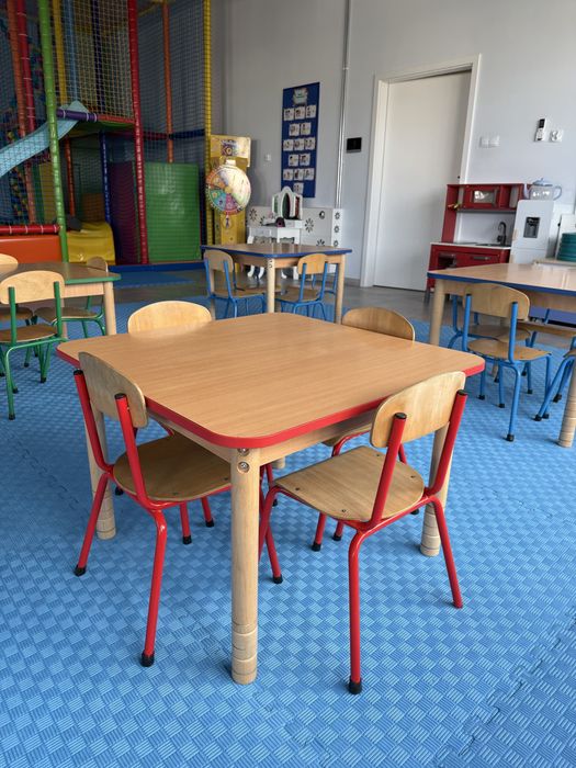 Zestaw stolików i krzesełek Moje Bambino