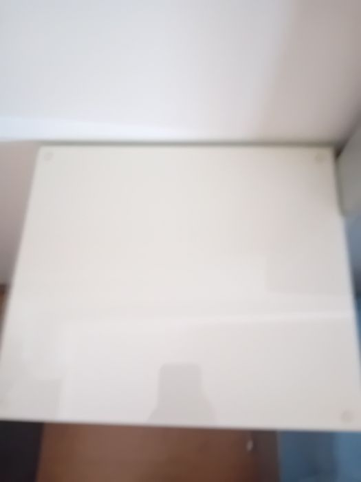 Móvel de Parede Cubo Branco e vidro  ( IKEA EKET)