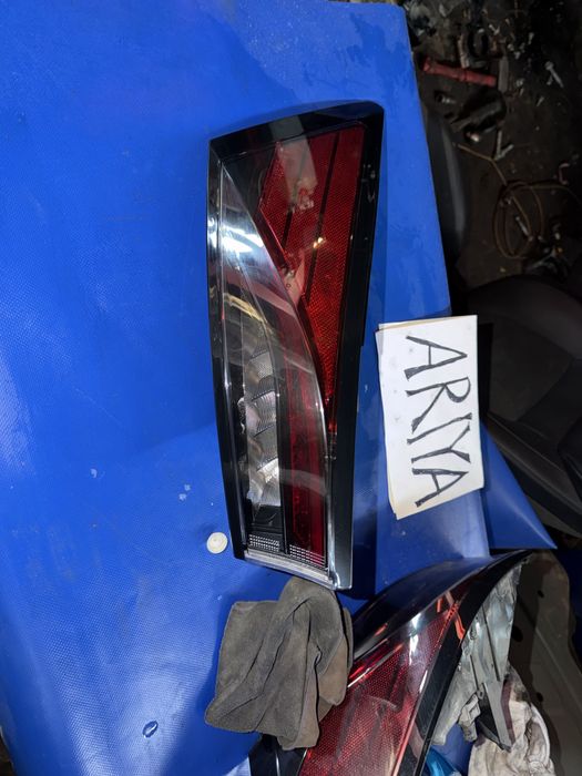 Задній лівий зовнішній ліхтар   Nissan Ariya