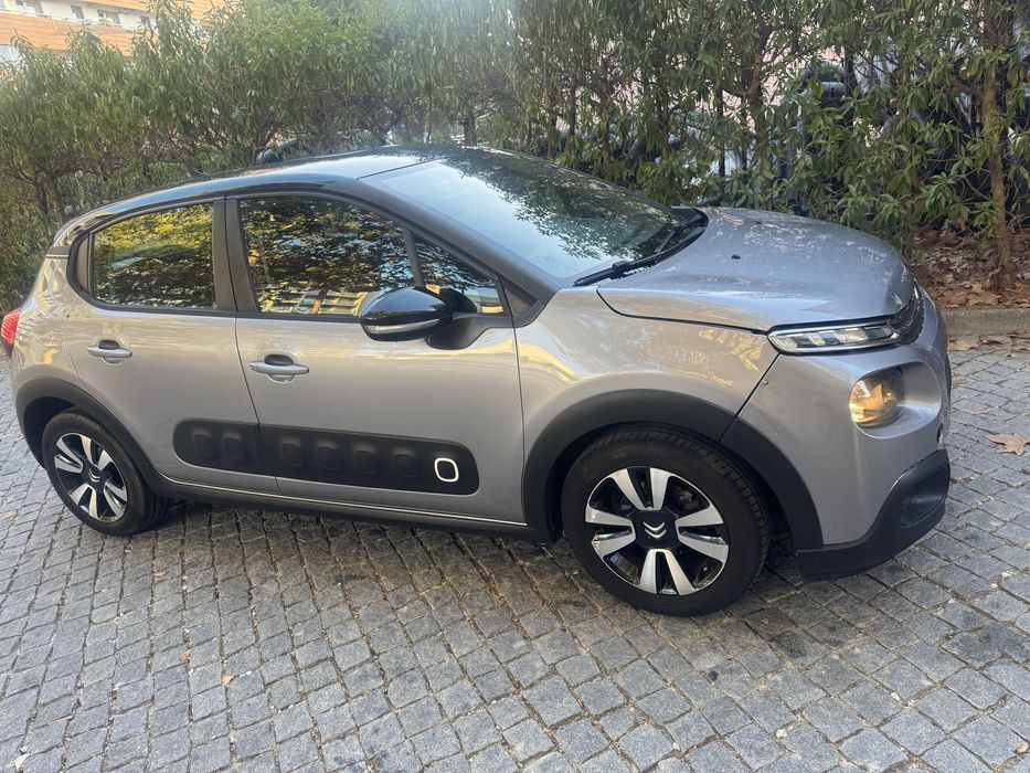 Citroen c3 1.2 de 2019 com pequeno sinistro