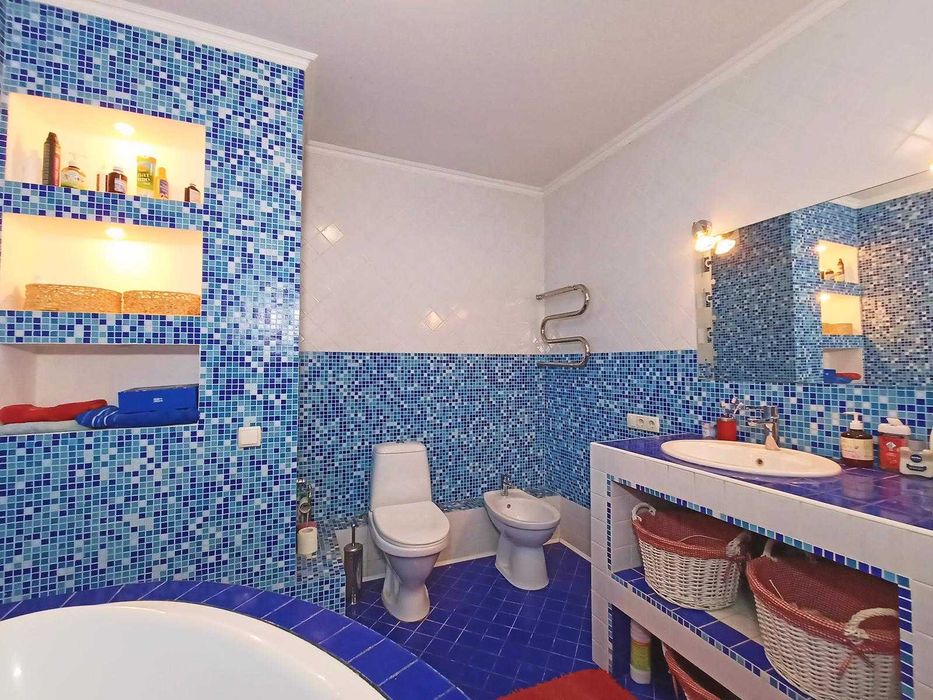 Продаж квартири 75 м2 з ремонтом, меблями, технікою, район Бойова!