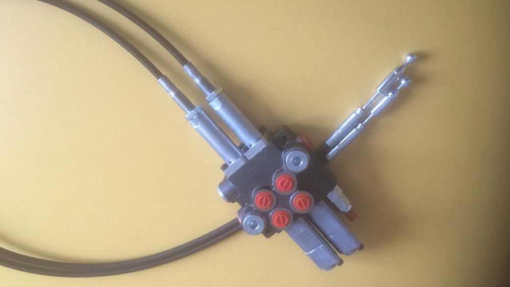 Распределитель болгарский с плавающим на тросах с джойстиком МТЗ, ЮМЗ