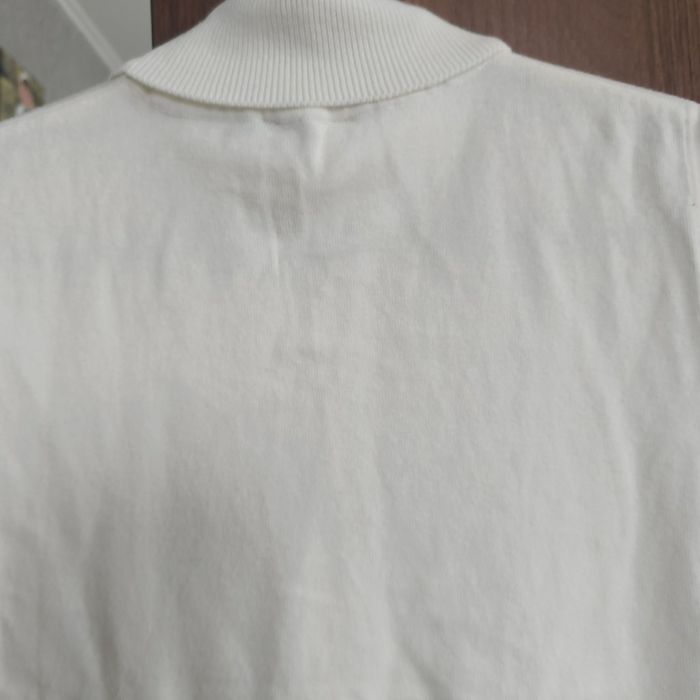 Жіноча безрукавка