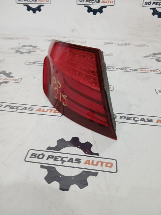 FAROLIM ESQUERDO CINZA BMW F10 520D 2.D 2011-2016 ANO: 2012