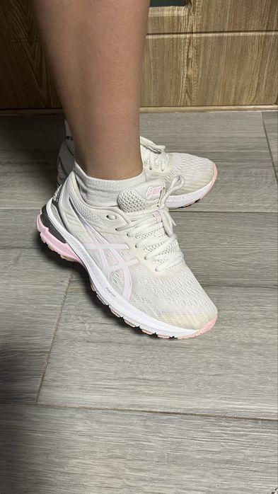 Кросівки Asics  р. 36-37