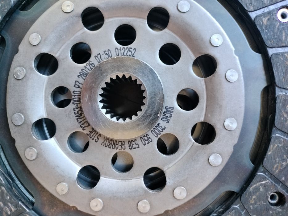 Kit de Embraiagem com volante bimassa para motores Renault 1.5 DCI - Novo