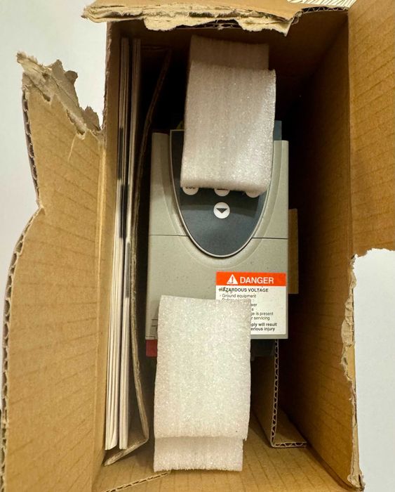 Falownik Schneider Electric ATV11HU05F1U 0,18kW - Nowy
