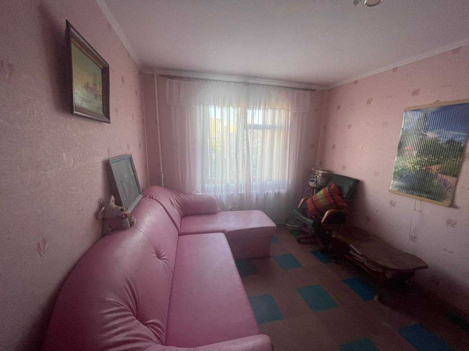Продам квартиру 3 ком Победа 4