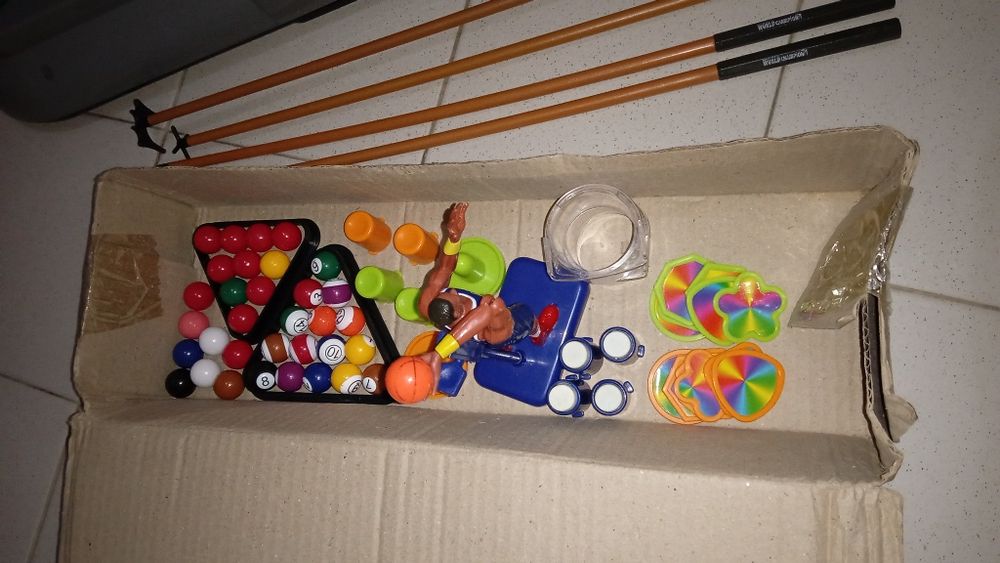 (Brinquedo) Mesa de jogos 5 em 1