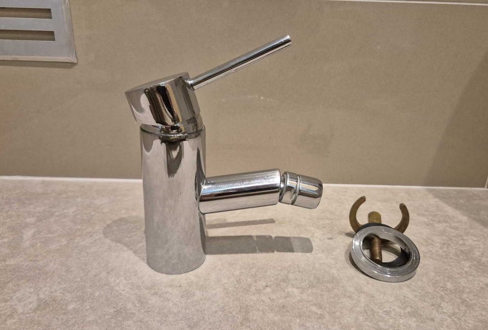 Torneiras Casa de Banho - SENSEA Hilo - cromada