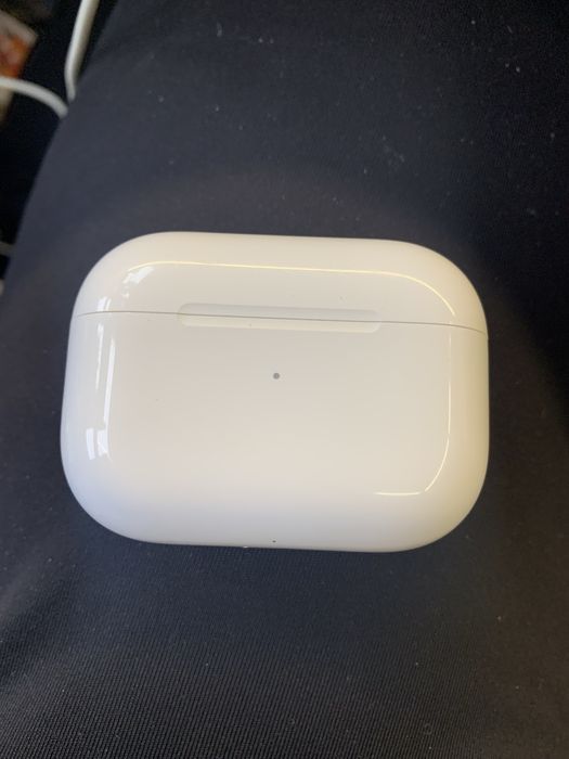 Продам кейс аірподс про 2 airpods pro 2 cays original