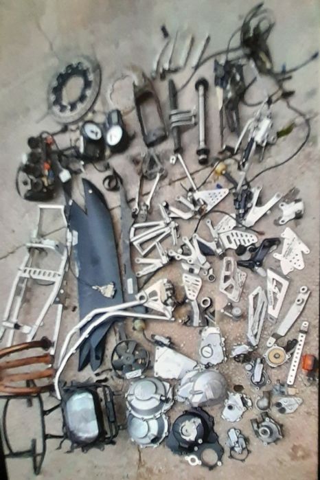 Паливний бак r6 .запчастини r6,mt09