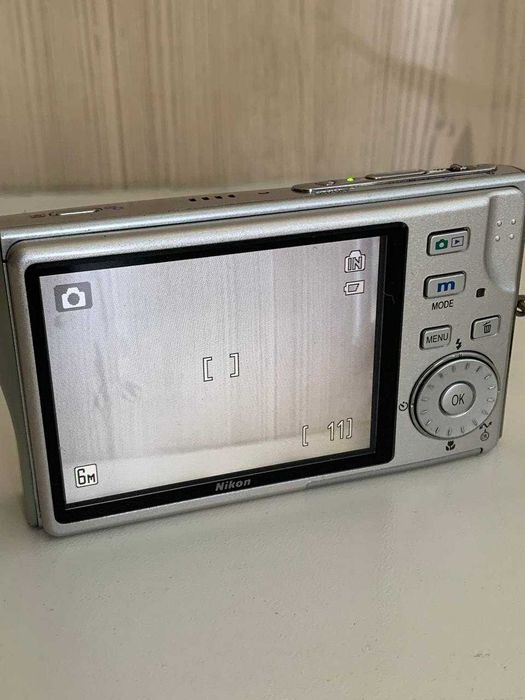 Цифровий фотоапарат Nikon Coolpix S6 винтаж Y2K