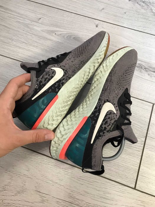 Buty Nike Epic React Flyknit rozm. 39