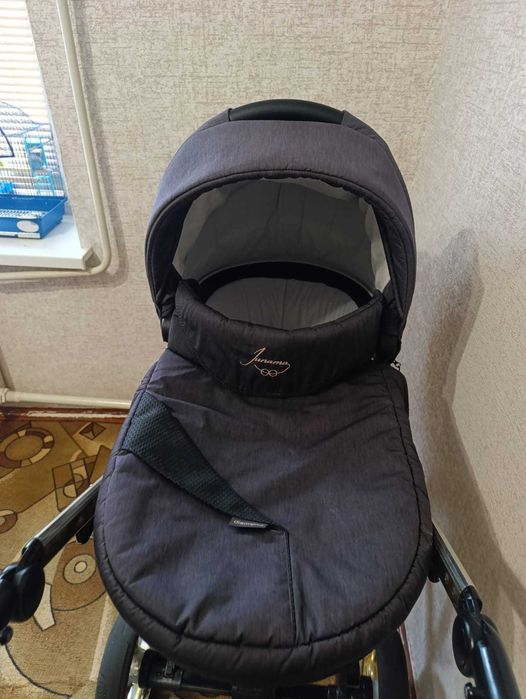 Продам детскую коляску