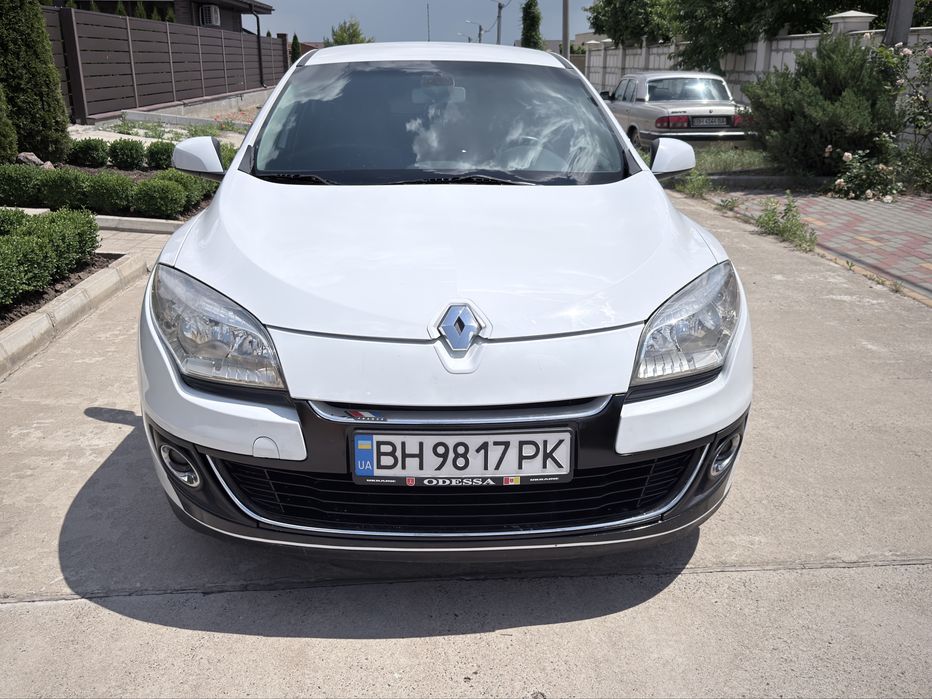 Renault  Megane 2013г.1.5 TDI АКПП