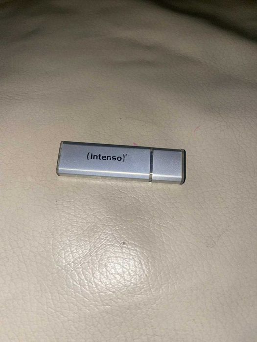 Pens Kingston DataTraveler Exodia de 32GB,PNY Attaché 4 de 32 GB