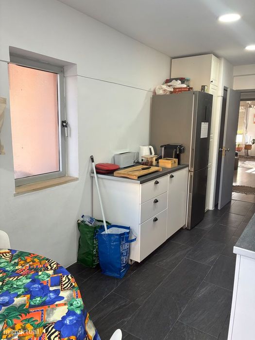 Apartamento T2 na Rua da Fenache, Caparica