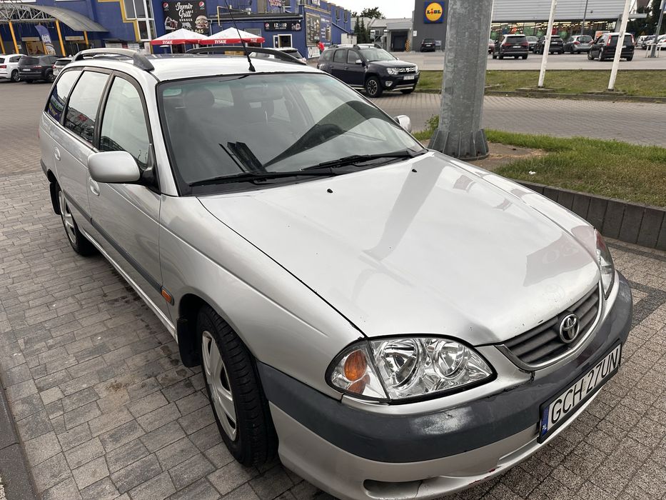 Toyota Avensis T22