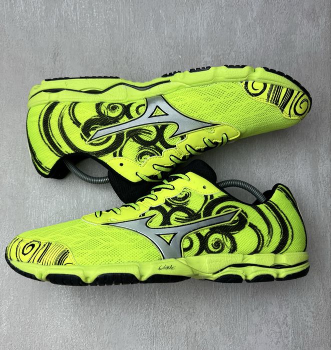 Кросівки Mizuno Wave Hitogami 2