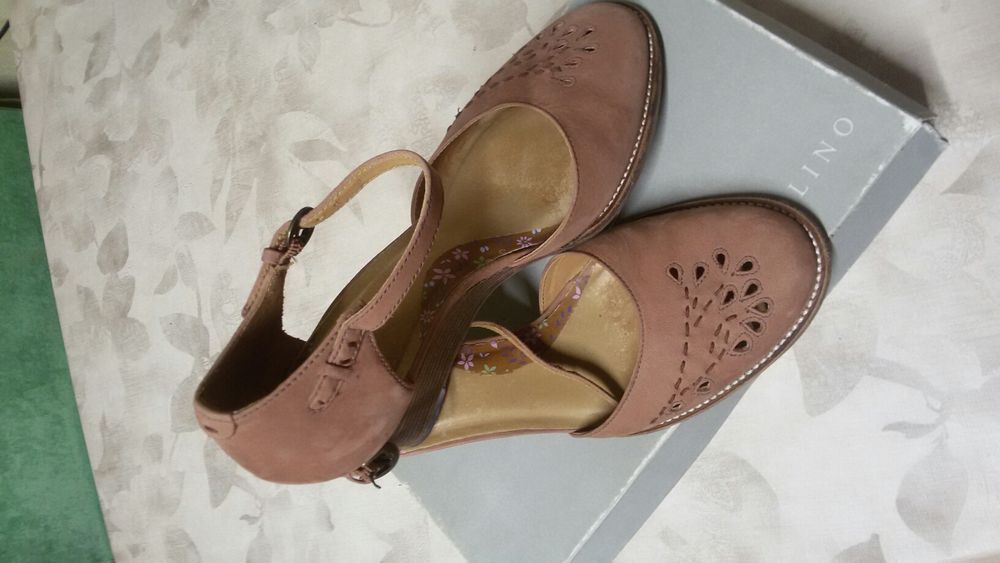Продам туфли Clarks