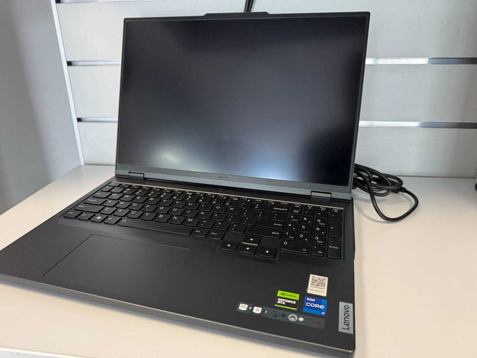 Lenovo Legion Pro 5-16 i7-13700HX |40GB | 512GB Win 11 Pro | RTX4060