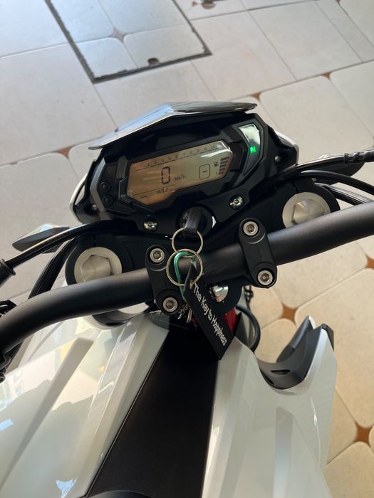 Moto Benelli BN 125