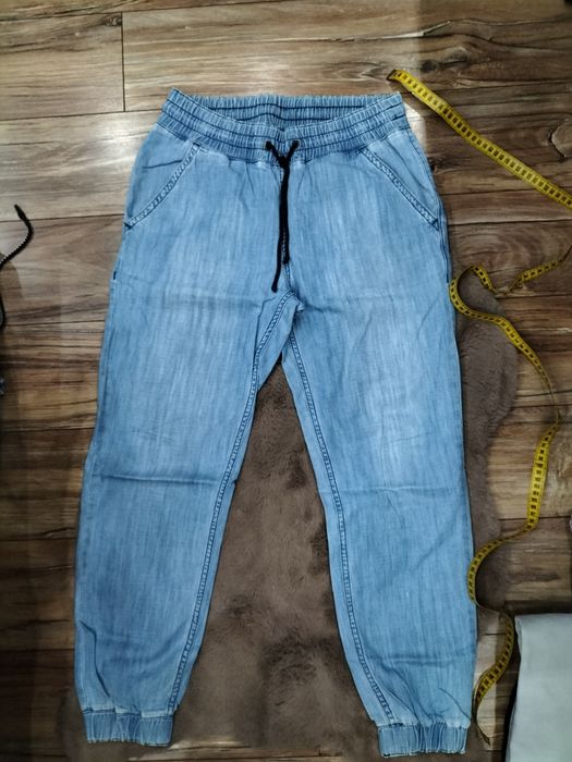Spodnie męskie miękki jeans. Typu jogger. Rozmiar S/M