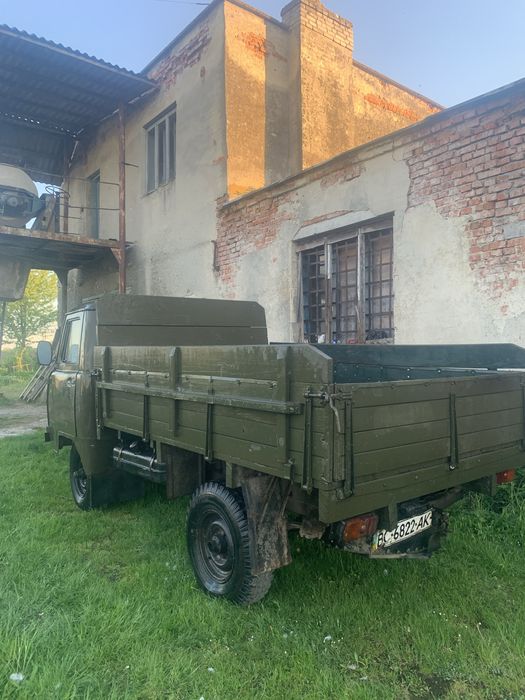 Уаз     Бортовий